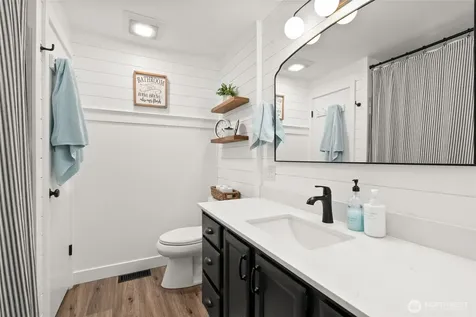 7247 SE Snowy Way Port Orchard WA 98367