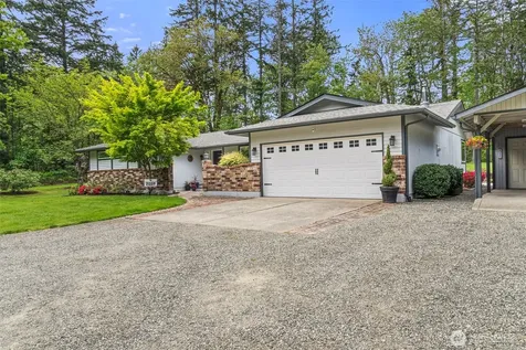 7247 SE Snowy Way Port Orchard WA 98367