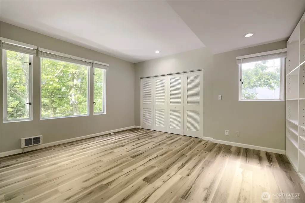 2700 4th Avenue Seattle WA 98121