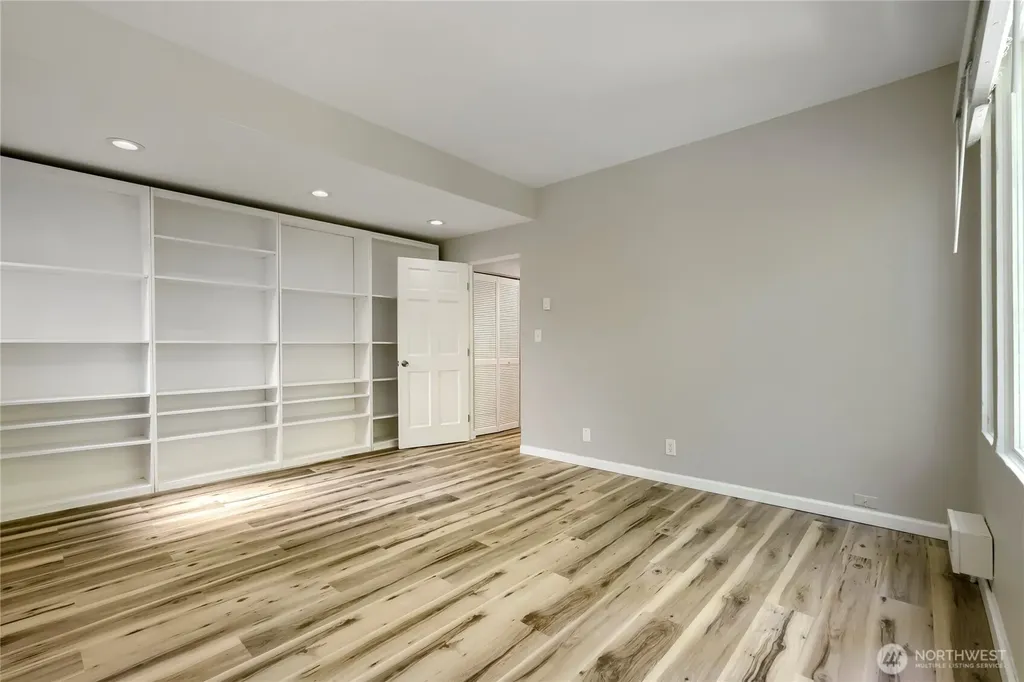 2700 4th Avenue Seattle WA 98121