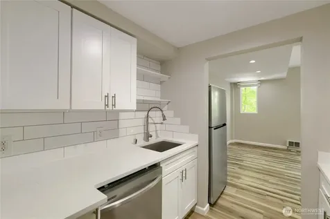2700 4th Avenue Seattle WA 98121