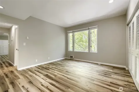 2700 4th Avenue Seattle WA 98121