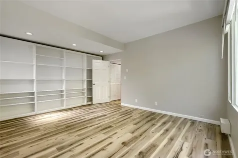 2700 4th Avenue Seattle WA 98121