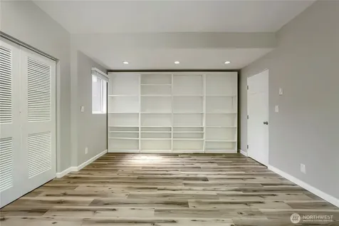 2700 4th Avenue Seattle WA 98121