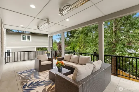 815 130th Avenue NE Bellevue WA 98005