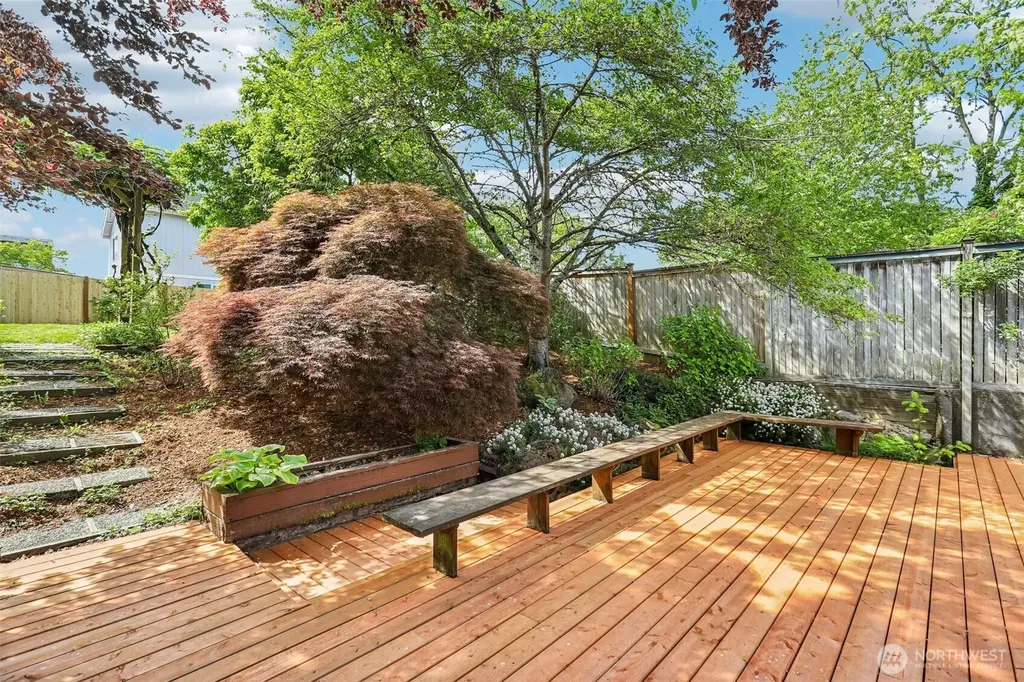 8613 42nd Avenue S Seattle WA 98118
