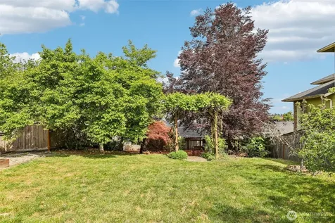 8613 42nd Avenue S Seattle WA 98118