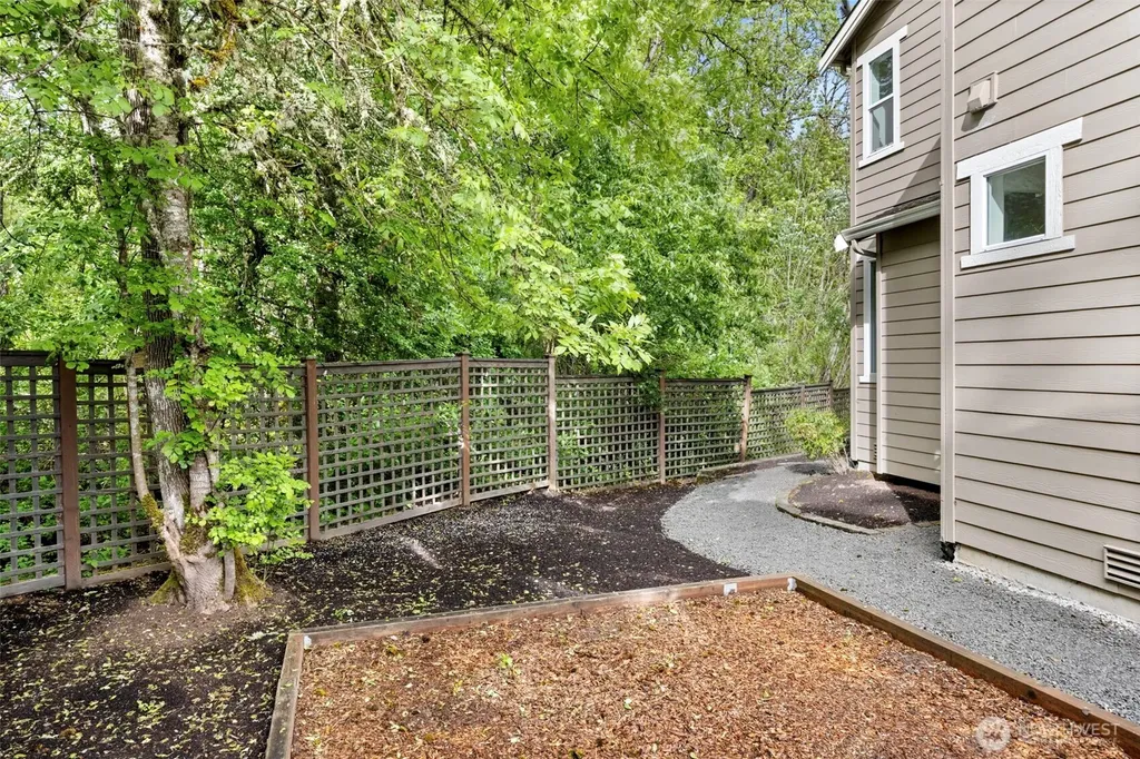 11108 180th Place NE Redmond WA 98052