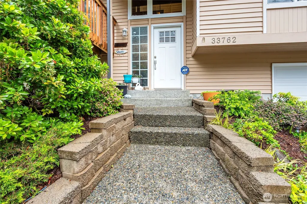 33762 32nd Avenue SW Federal Way WA 98023