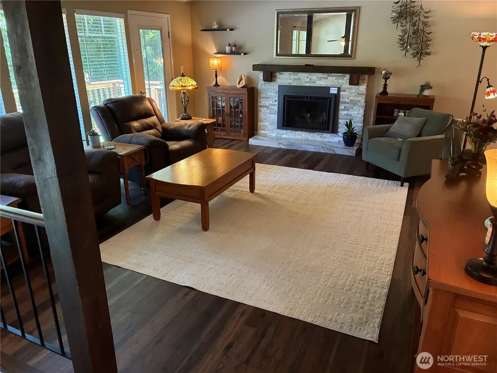 33762 32nd Avenue SW Federal Way WA 98023