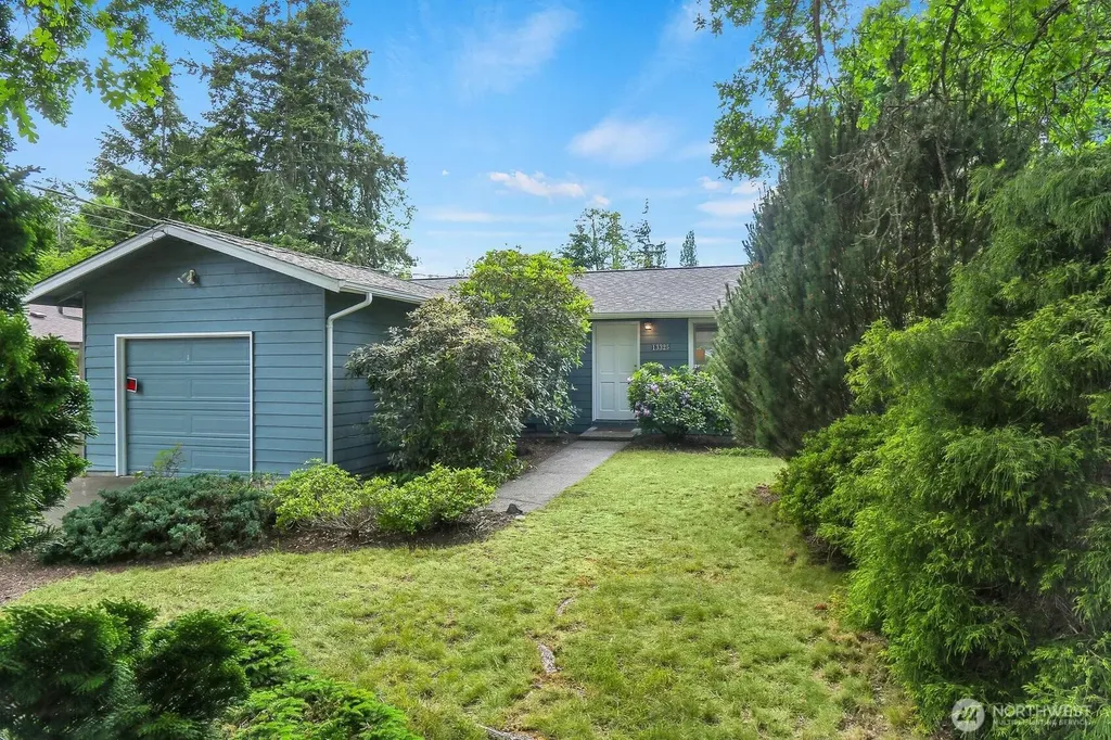 13325 19th Avenue NE Seattle WA 98125