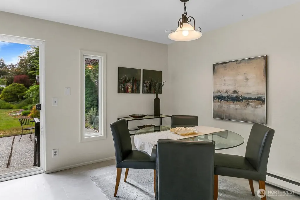 13325 19th Avenue NE Seattle WA 98125