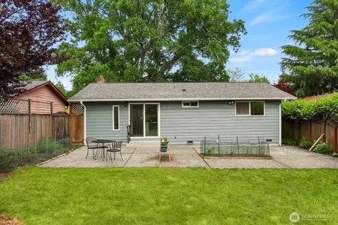 13325 19th Avenue NE Seattle WA 98125