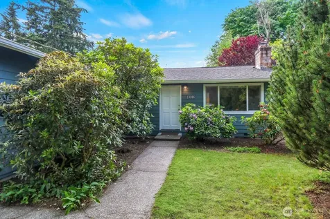 13325 19th Avenue NE Seattle WA 98125