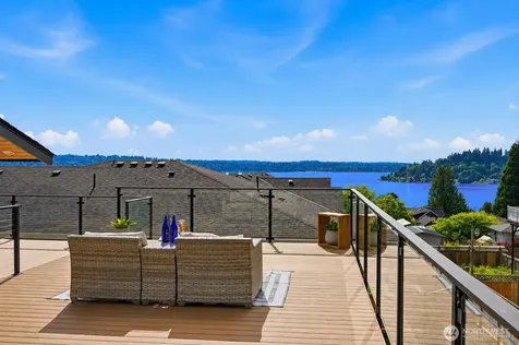 1122 N 34th Street Renton WA 98056
