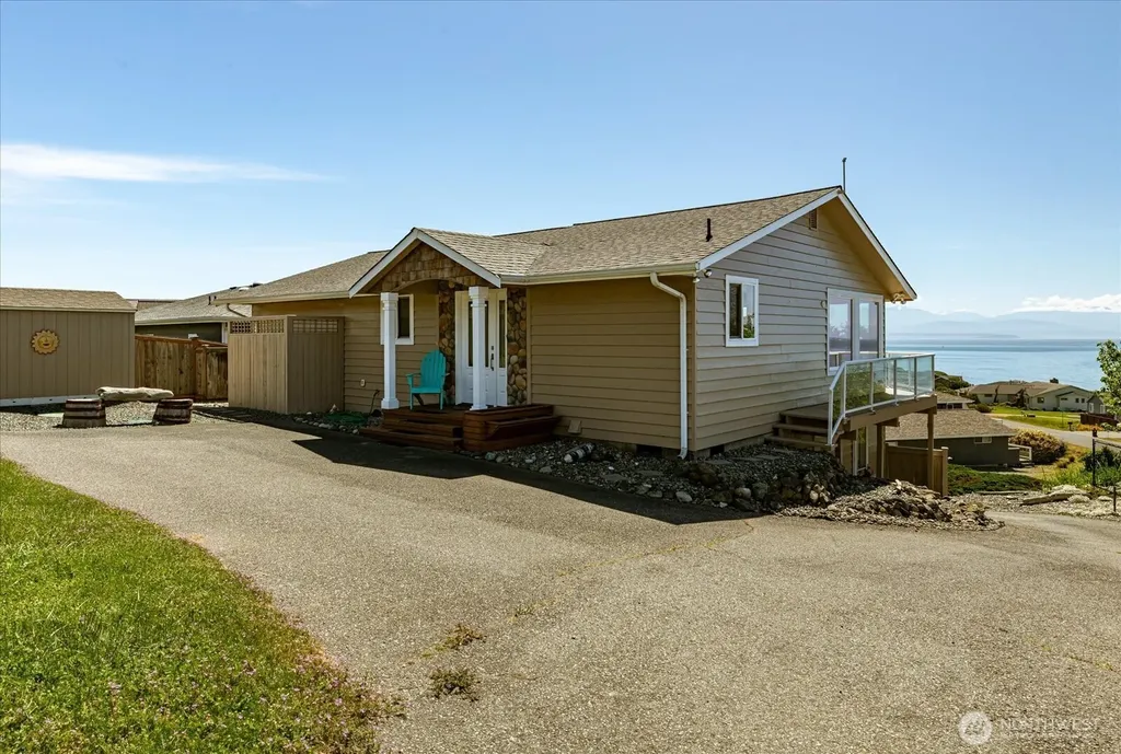 724 Hacienda Drive Coupeville WA 98239