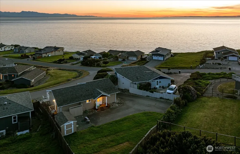 724 Hacienda Drive Coupeville WA 98239