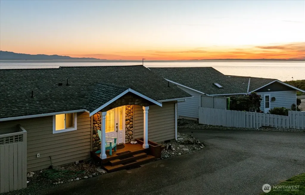 724 Hacienda Drive Coupeville WA 98239