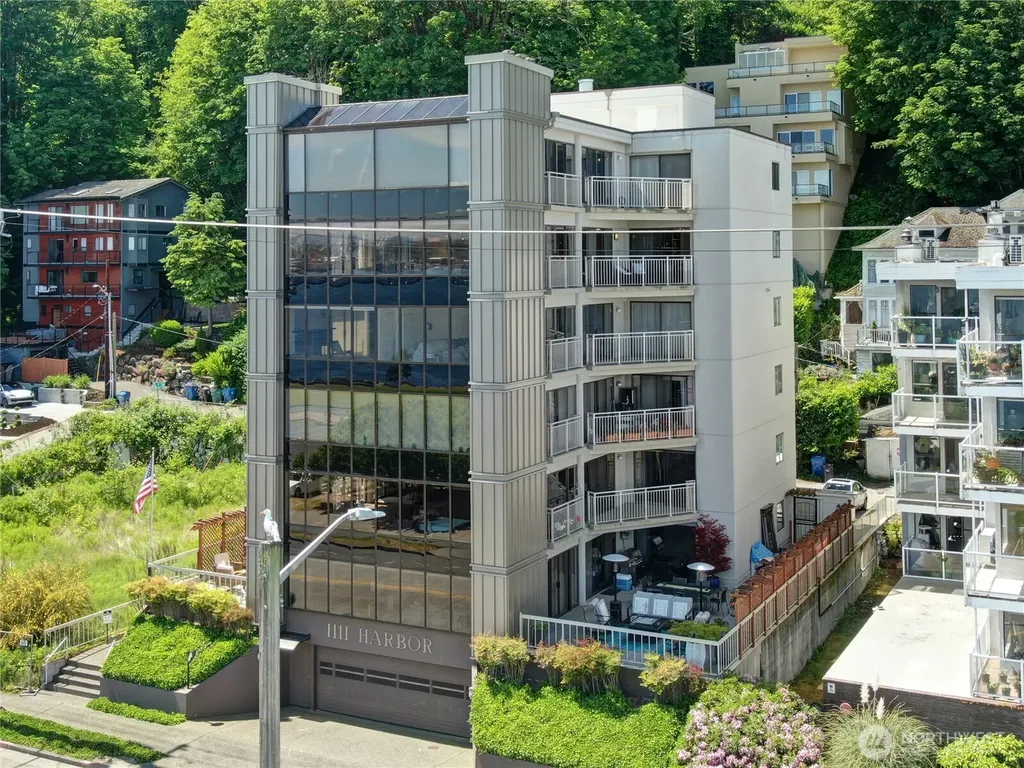 1111 Harbor Avenue SW Seattle WA 98116