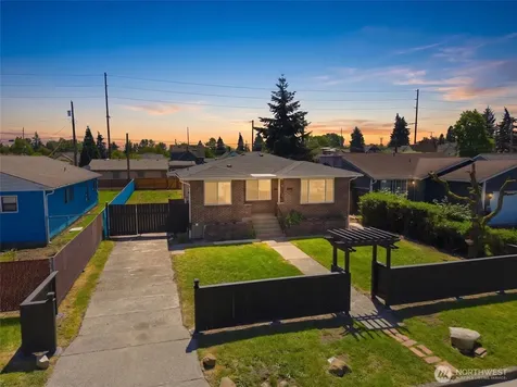 922 E 63rd Street Tacoma WA 98404