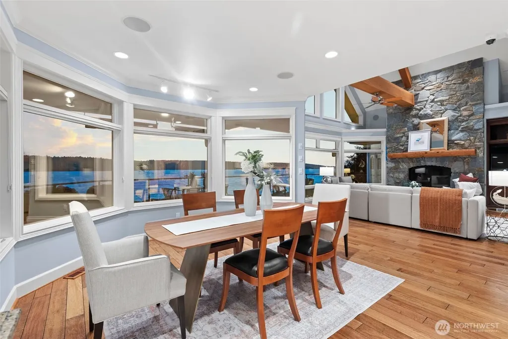 4486 East Harbor Road Freeland WA 98249