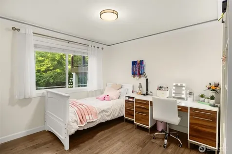 14102 SE 42nd Street Bellevue WA 98006
