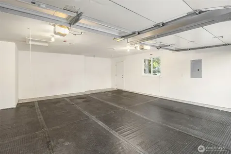 14102 SE 42nd Street Bellevue WA 98006