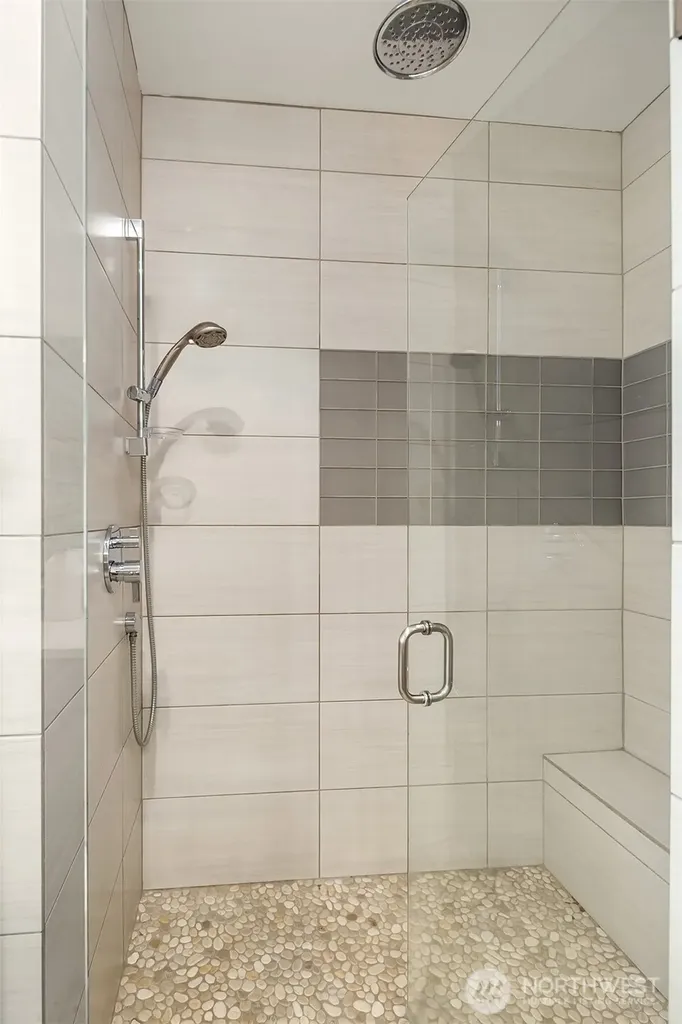 7349 California Avenue SW Seattle WA 98136