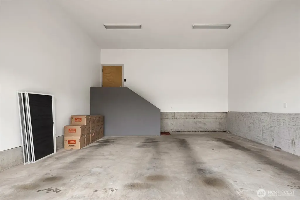 7349 California Avenue SW Seattle WA 98136