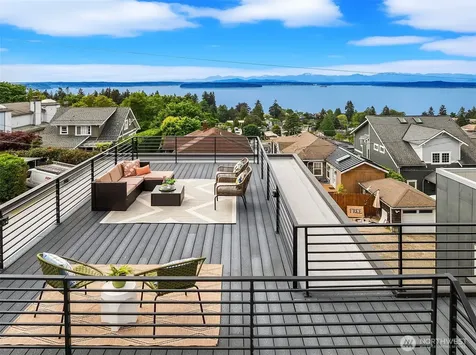 7349 California Avenue SW Seattle WA 98136