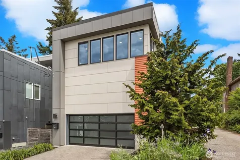 7349 California Avenue SW Seattle WA 98136