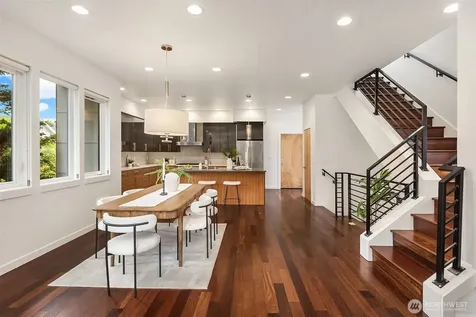 7349 California Avenue SW Seattle WA 98136