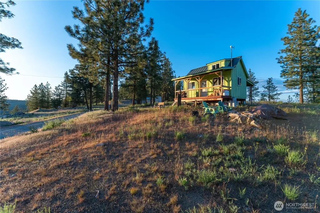 1831 Cottontail Lane Chelan WA 98816