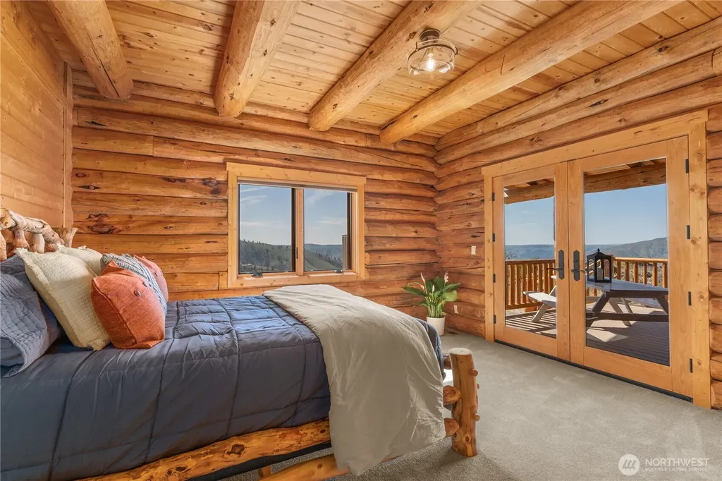 1831 Cottontail Lane Chelan WA 98816