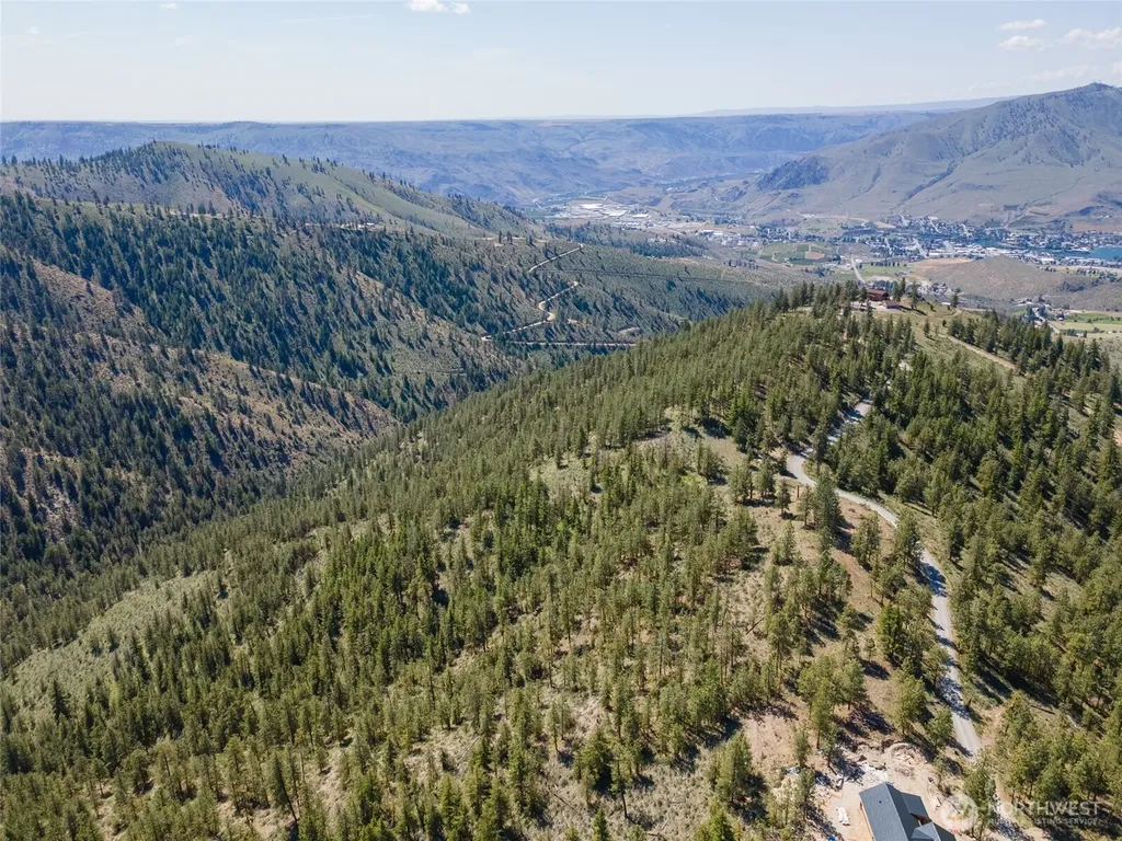 1831 Cottontail Lane Chelan WA 98816