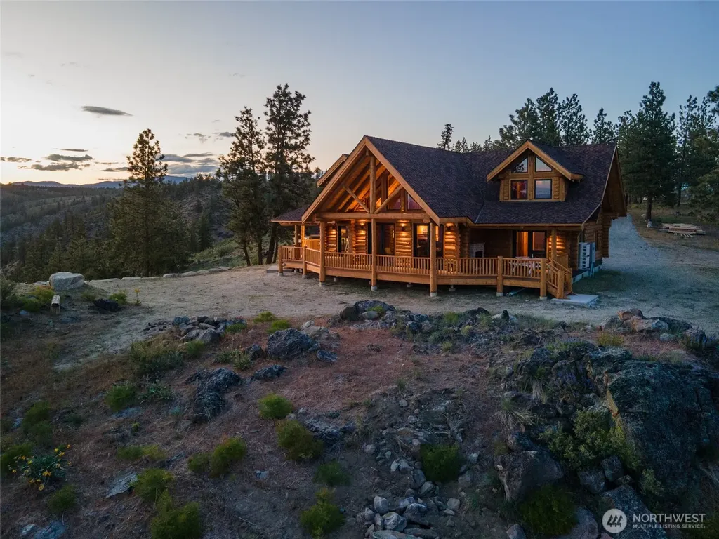 1831 Cottontail Lane Chelan WA 98816