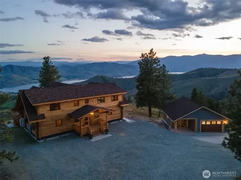 1831 Cottontail Lane Chelan WA 98816