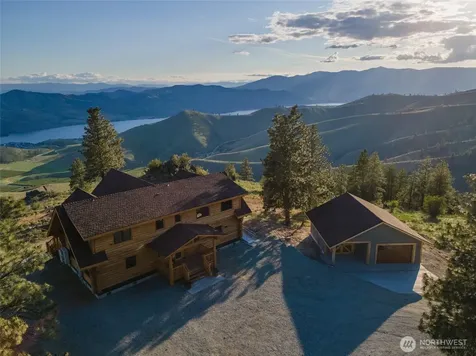 1831 Cottontail Lane Chelan WA 98816