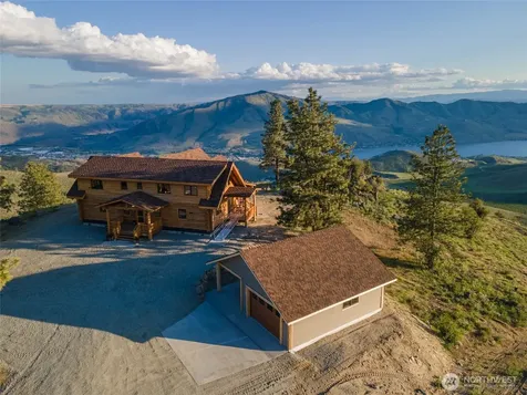 1831 Cottontail Lane Chelan WA 98816