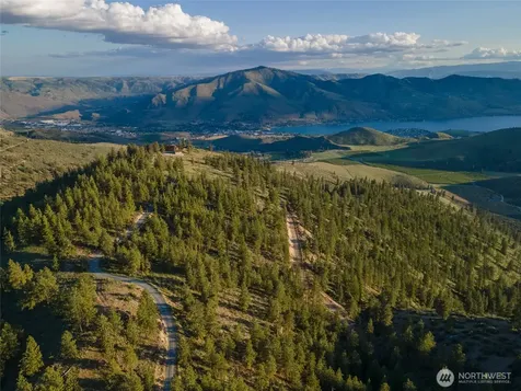 1831 Cottontail Lane Chelan WA 98816