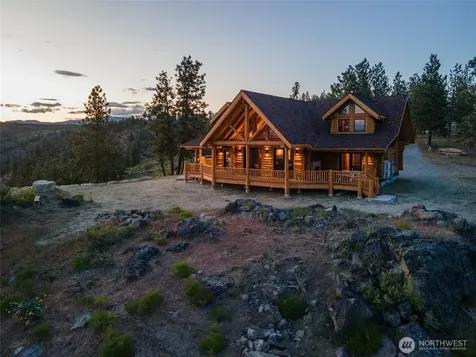 1831 Cottontail Lane Chelan WA 98816