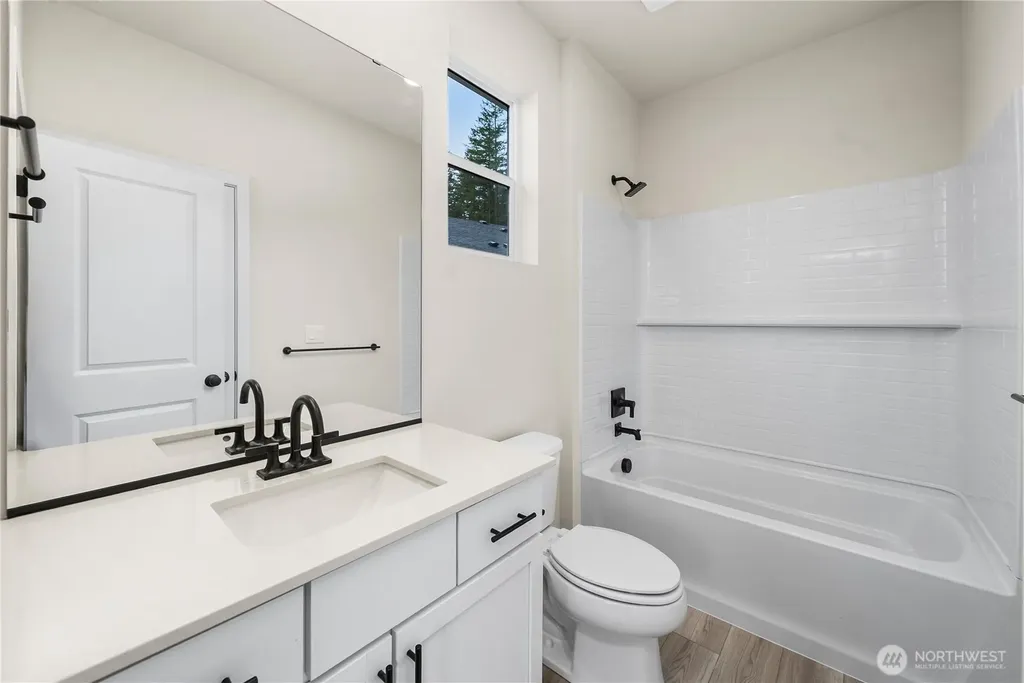 13910 208th Avenue E Bonney Lake WA 98391