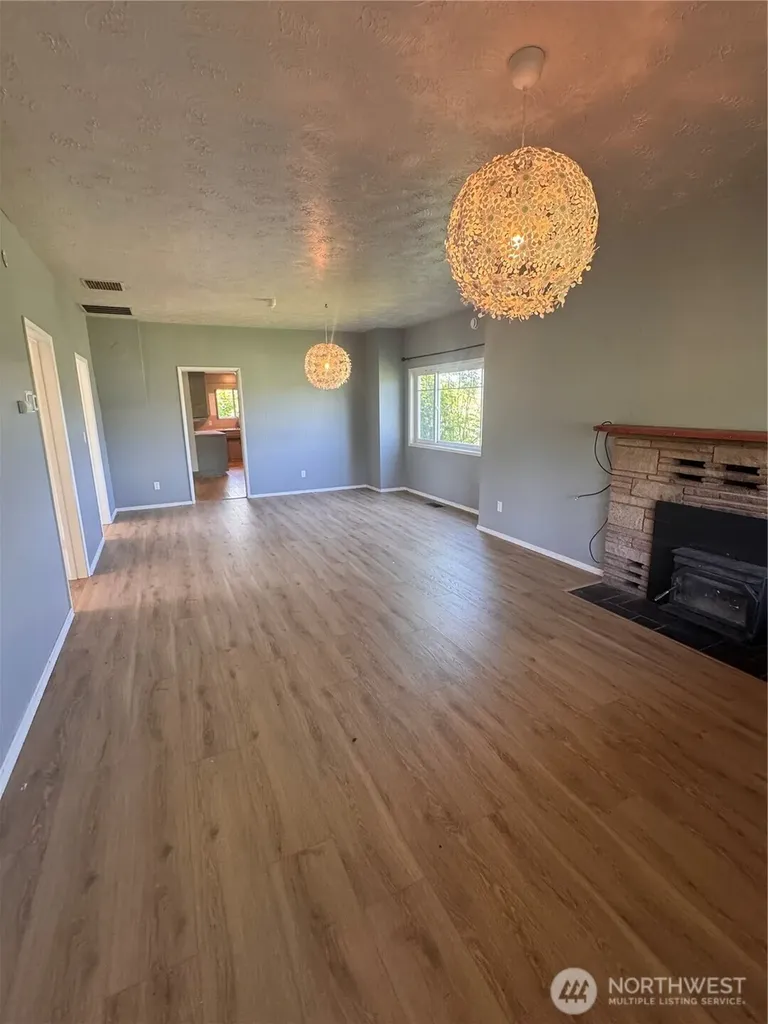 20016 Orville Rd E Orting WA 98360