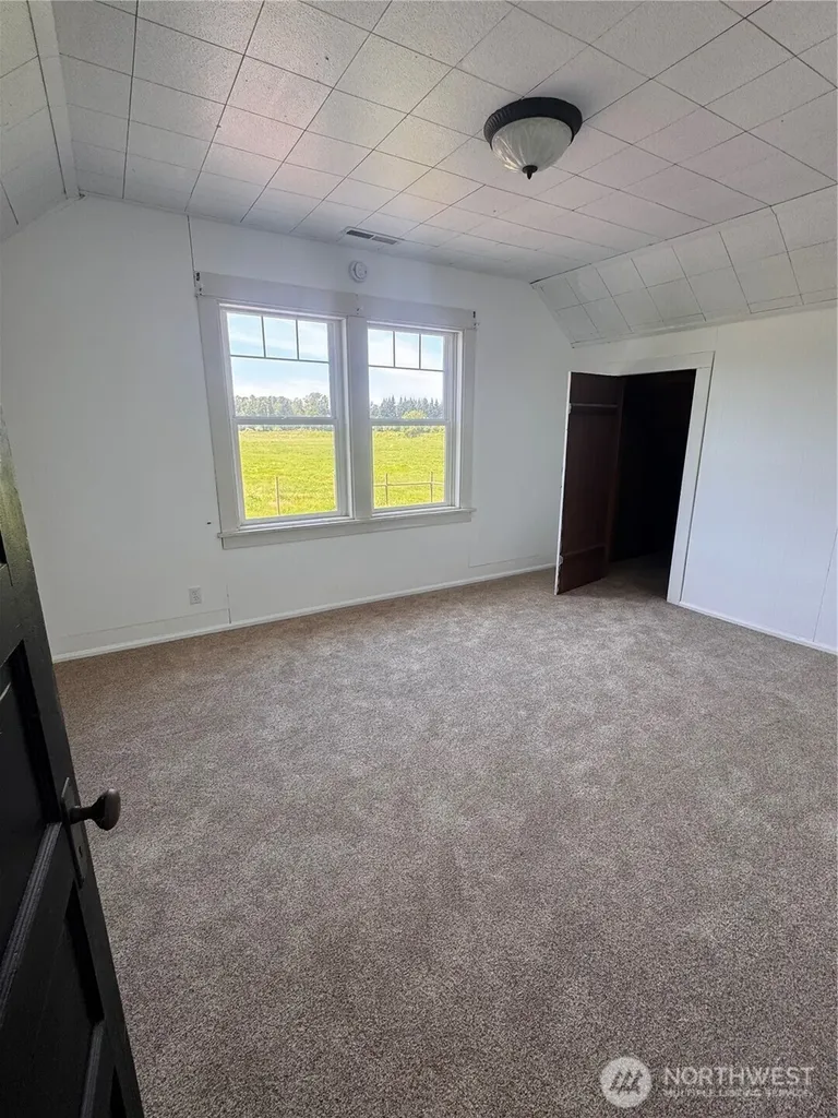20016 Orville Rd E Orting WA 98360