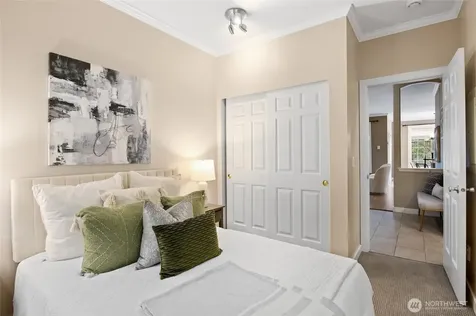 18505 SE Newport Way Issaquah WA 98027