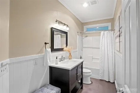 18505 SE Newport Way Issaquah WA 98027