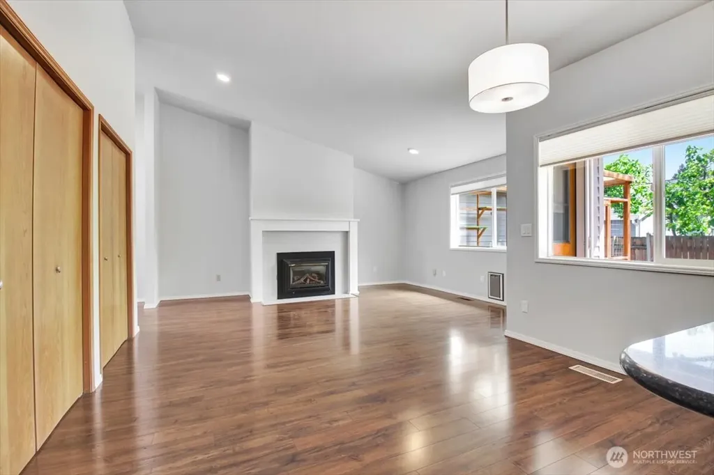 2928 209th Place SW Lynnwood WA 98036