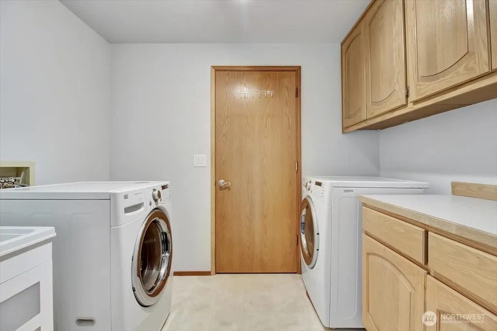2928 209th Place SW Lynnwood WA 98036