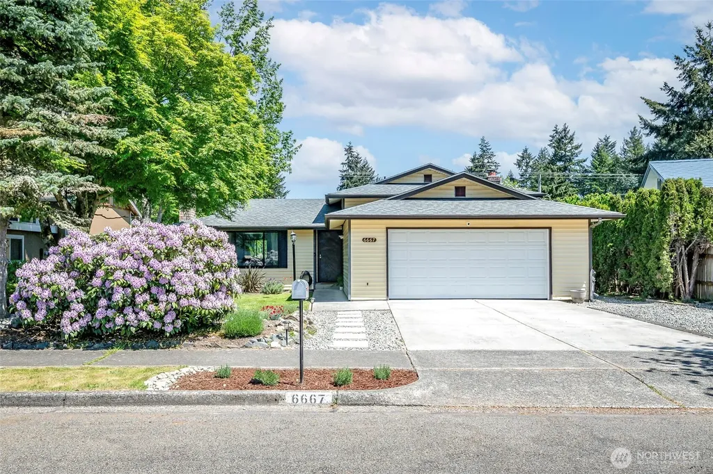 6667 E Grandview Avenue Tacoma WA 98404