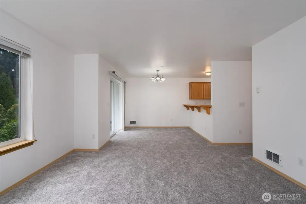 1640 SW Mulberry Place Oak Harbor WA 98277